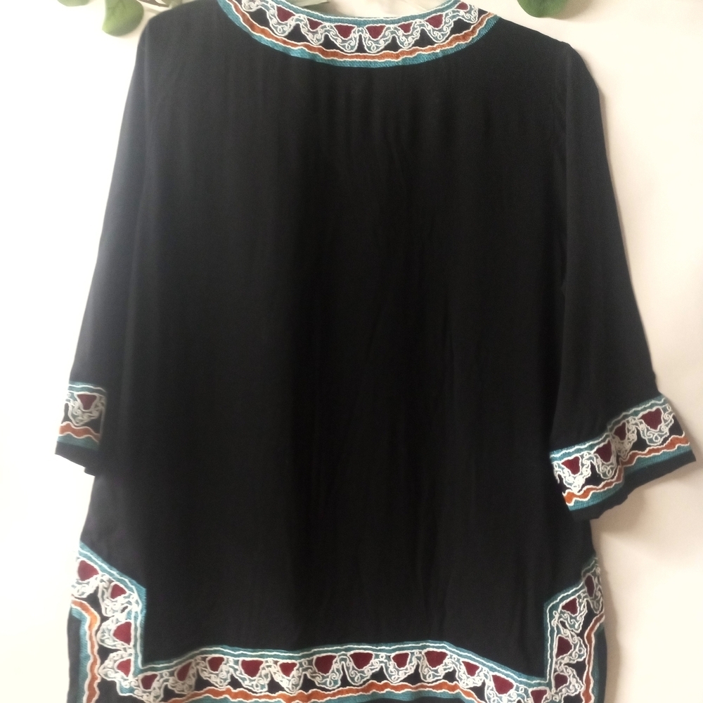Chic Black Embroidered Tunic Top - Picture 8 of 13